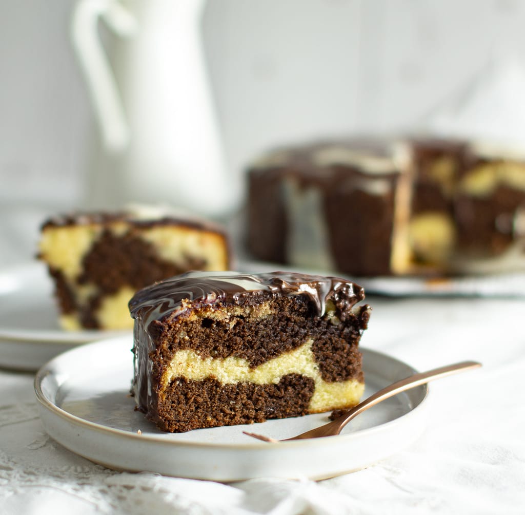 Marmorkuchen mit Kaffee und Weißer Schokolade