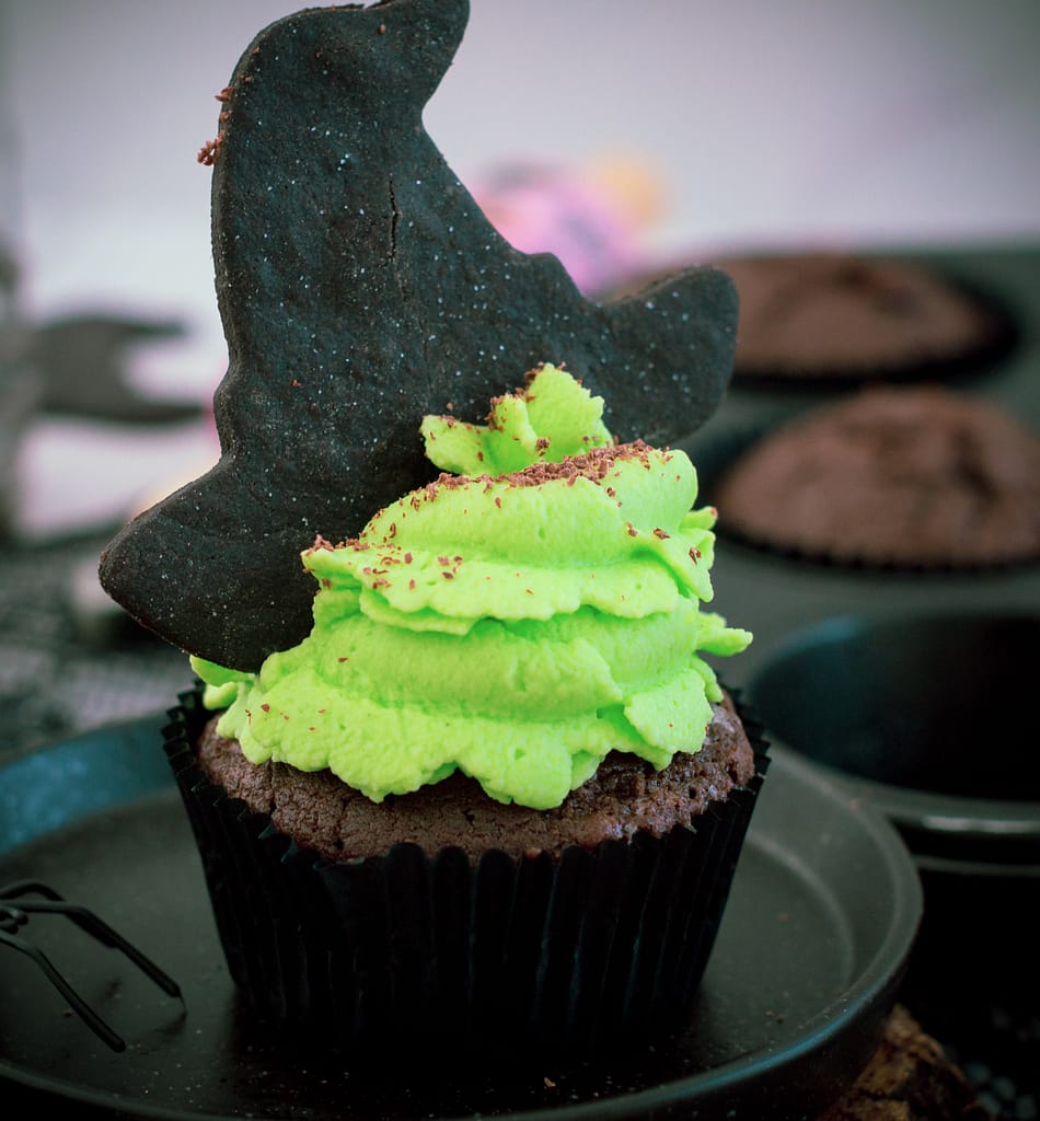 Halloween Cupcakes mit Schokoladen Füllung